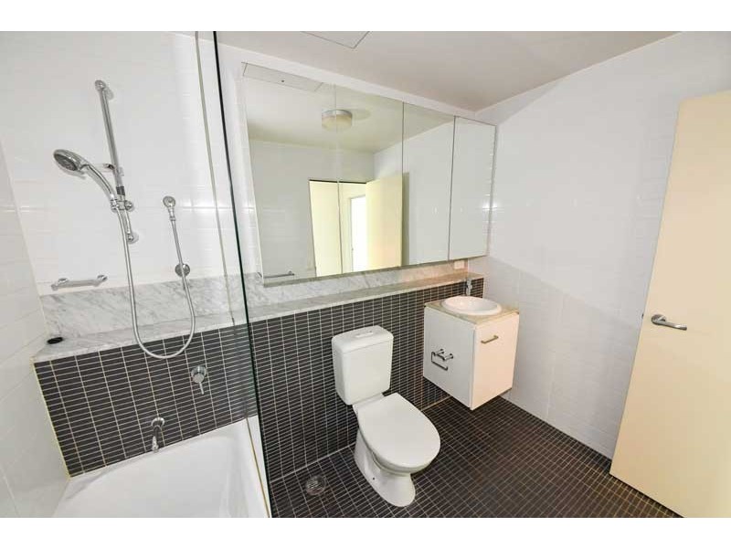 74/89 Lambert St, Kangaroo Point QLD 4169