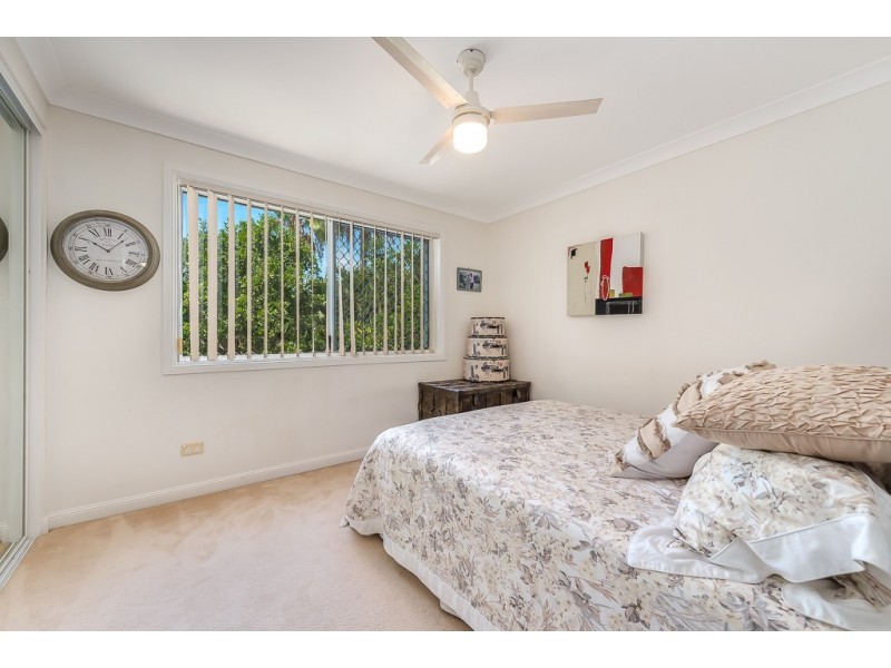 8/100 Cotlew St. East, Southport QLD 4215