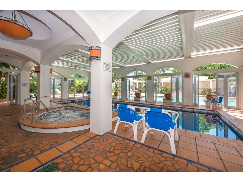 8/100 Cotlew St. East, Southport QLD 4215