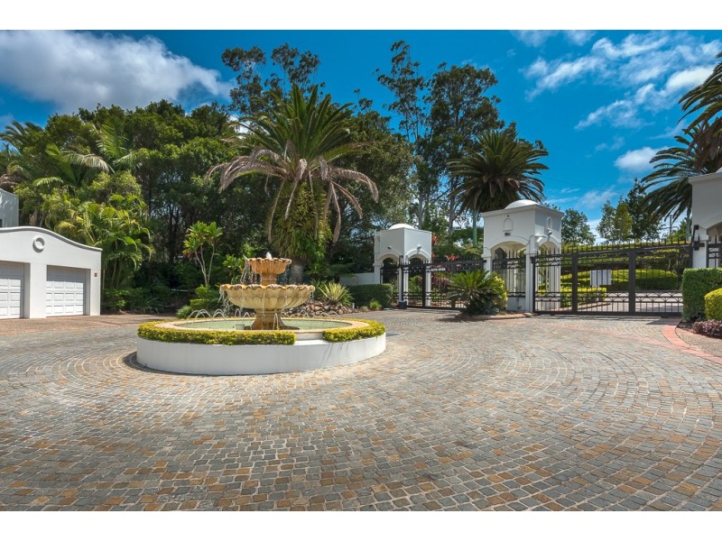 8/100 Cotlew St. East, Southport QLD 4215