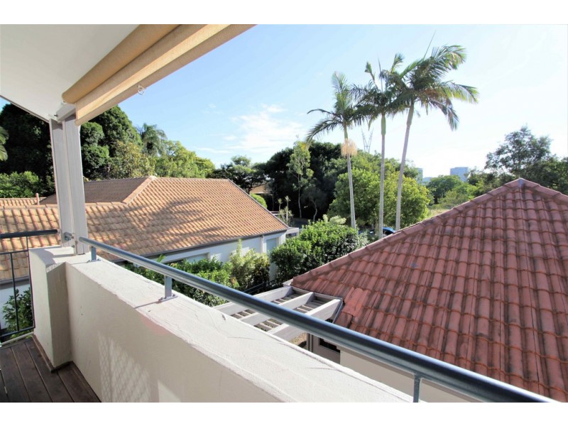 50A Kenbury Street, Bulimba QLD 4171