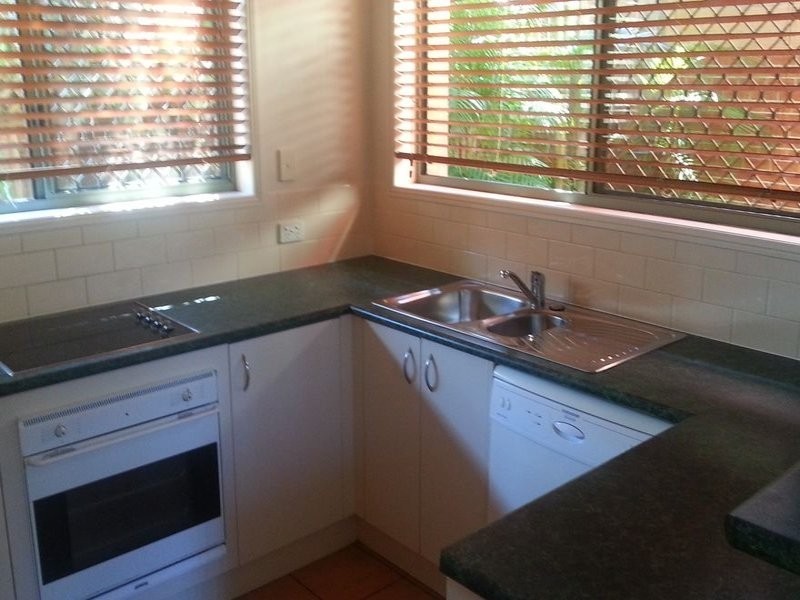 1/93 Whiting Street, Labrador QLD 4215