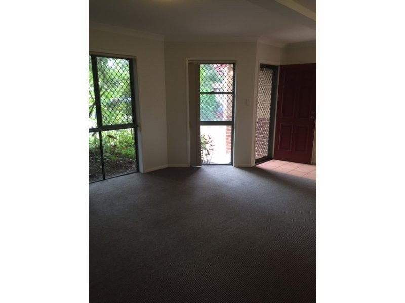 1/93 Whiting Street, Labrador QLD 4215