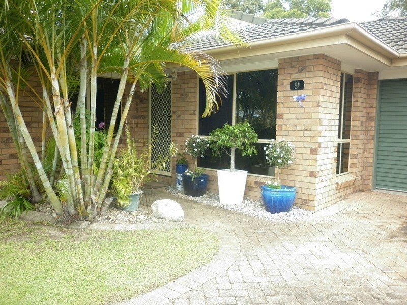 90 Caloundra Road, Caloundra QLD 4551