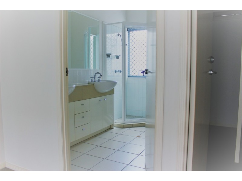 43/28 Belgrave Road, Indooroopilly QLD 4068