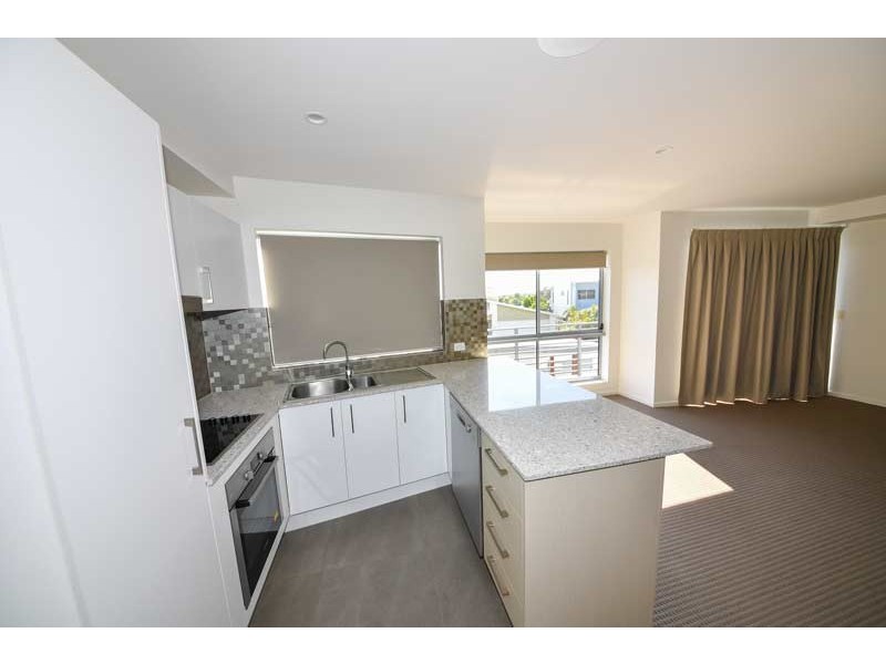56 46 Regatta Blvd, Birtinya QLD 4575