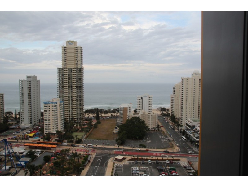 405/18 CYPRESS AVE, Surfers Paradise QLD 4217