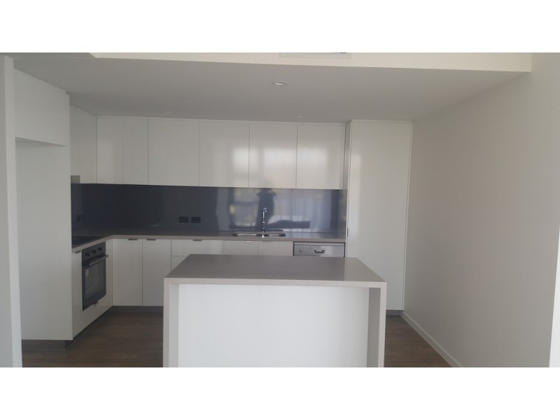 322/33 Lakefront Cres, Varsity Lakes QLD 4227