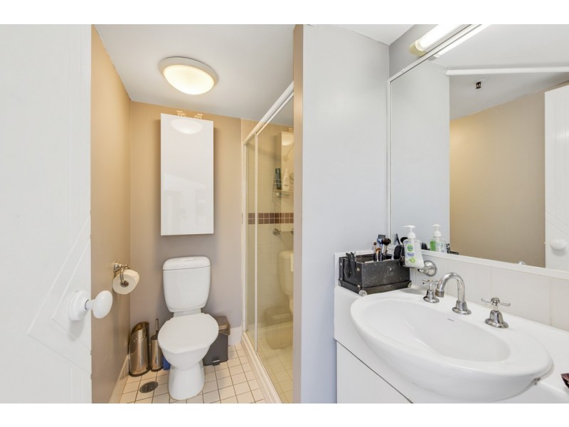 60/241 Arthur St, Teneriffe QLD 4005