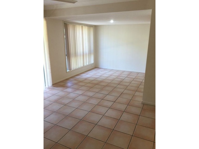333 Colburn Ave, Victoria Point QLD 4165
