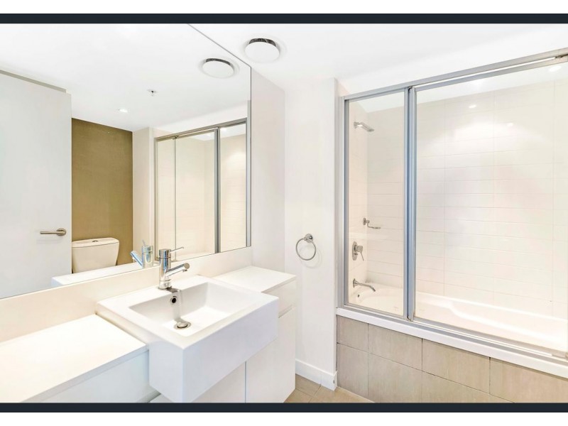 56 Scarborough St, Southport QLD 4215