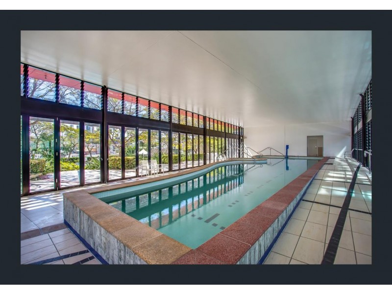 56 Scarborough St, Southport QLD 4215