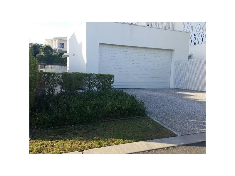 10013 The Boulevarde Lane, Benowa QLD 4217