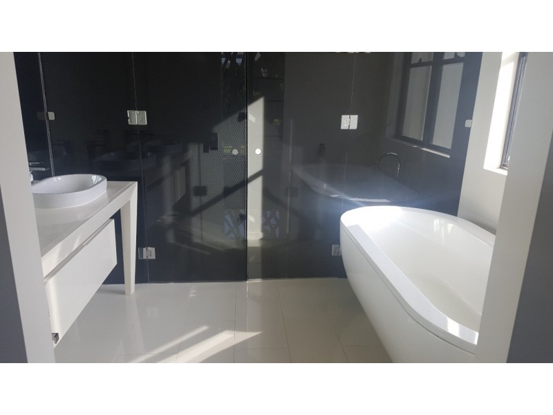 10013 The Boulevarde Lane, Benowa QLD 4217