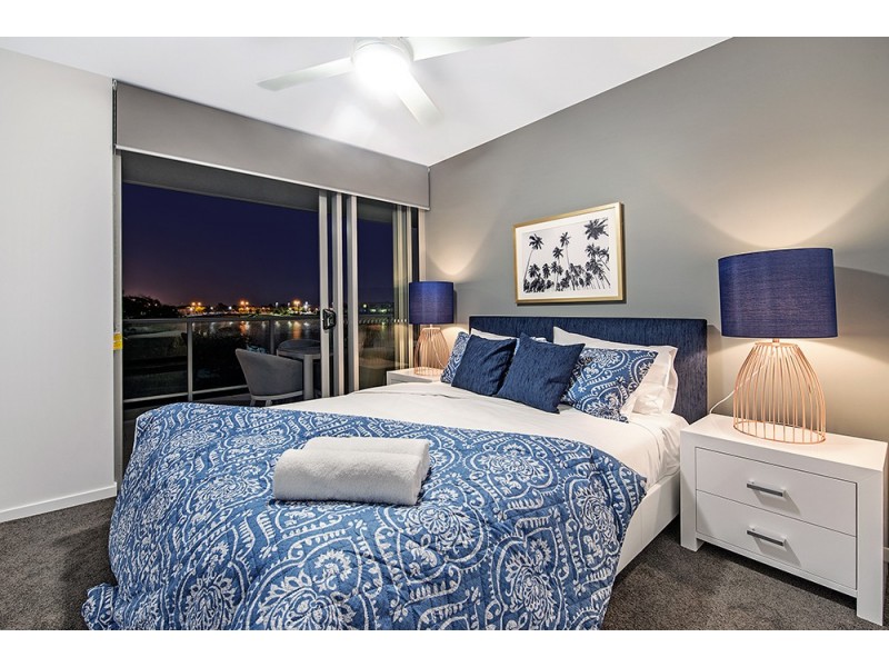 1100 65 Varsity parade, Varsity Lakes QLD 4227