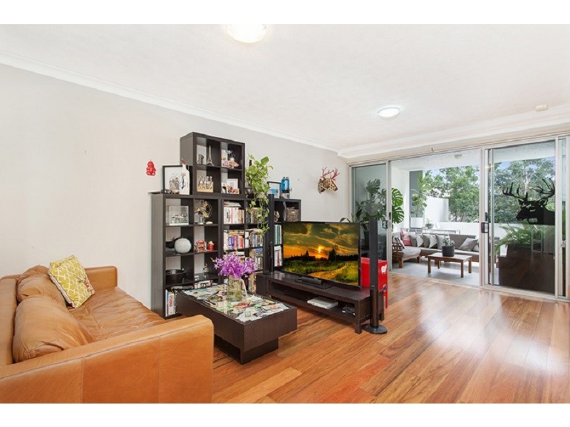 2/16 Grosvenor Road, Indooroopilly QLD 4068