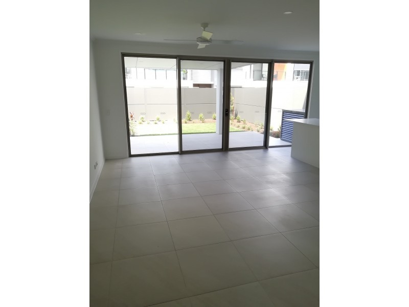 81 Florabella Drive, Robina QLD 4226