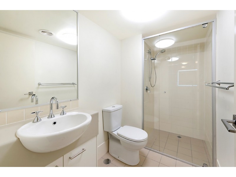 1602/111 Lindfield Road, Helensvale QLD 4212