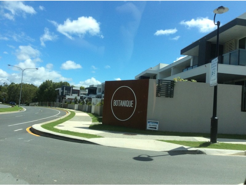 7 Summer Lane, Robina QLD 4226