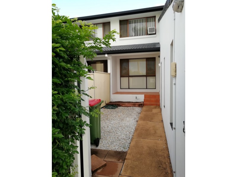 Unit 15 / 2-34 Karbunya St (VILLAS MERMAID), Mermaid Waters QLD 4218