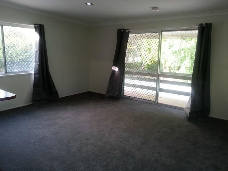 19 Bluegum Drive, Marsden QLD 4132