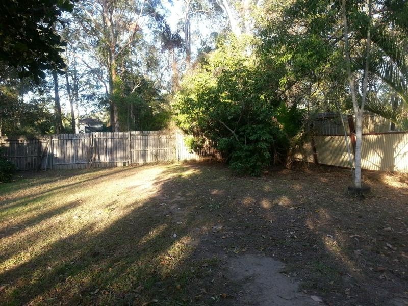 19 Bluegum Drive, Marsden QLD 4132