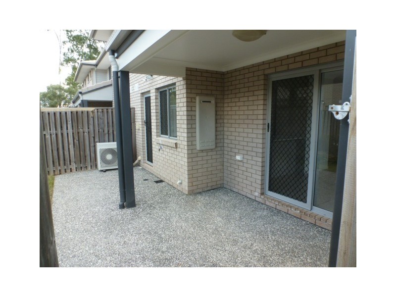 86 Carselgrove Ave, Fitzgibbon QLD 4018