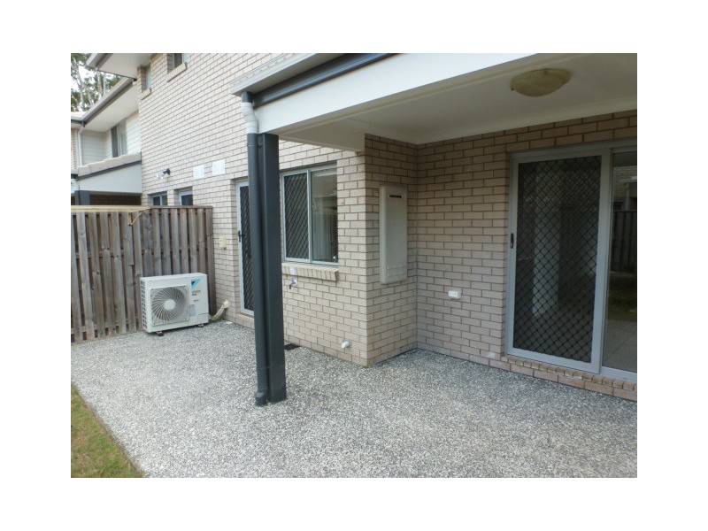 86 Carselgrove Ave, Fitzgibbon QLD 4018