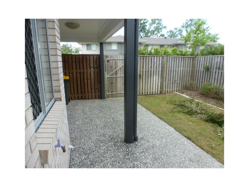 86 Carselgrove Ave, Fitzgibbon QLD 4018