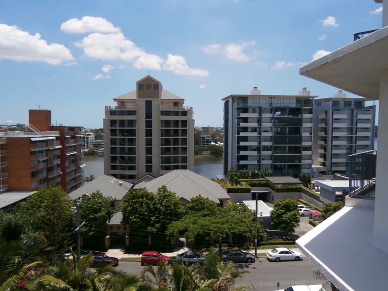 55 THORN STREET, Kangaroo Point QLD 4169