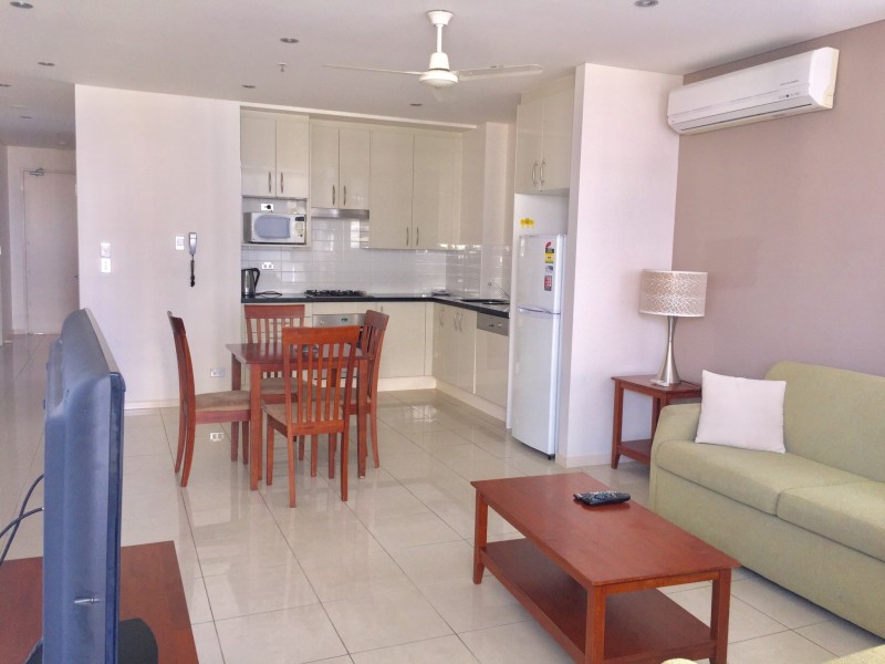1006 18 CYPRESS AVE, Surfers Paradise QLD 4217