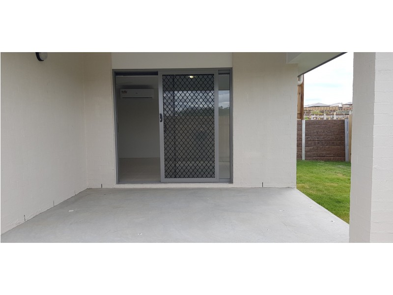 98 Alesana Street, Bellbird Park QLD 4300