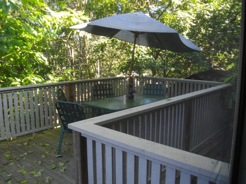 11 Dulhunty St, Chapel Hill QLD 4069