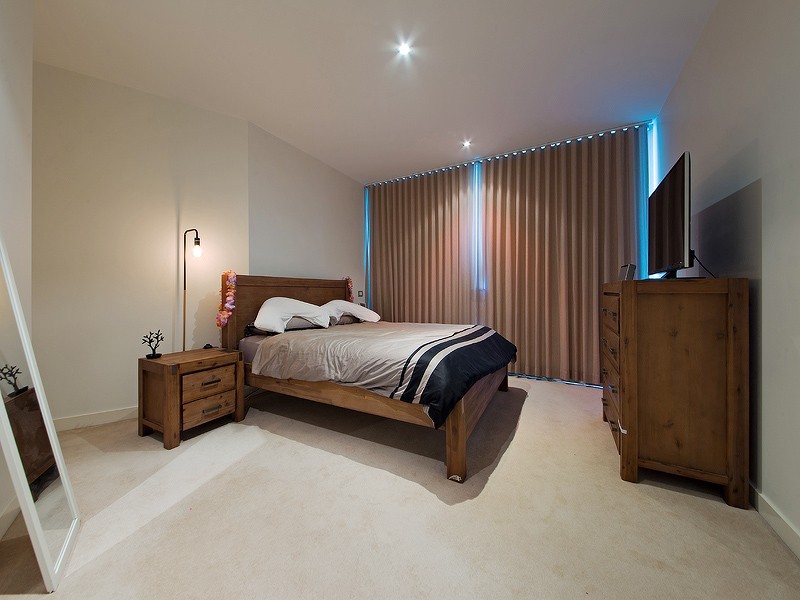 42/205 Coronation Drive, Milton QLD 4064