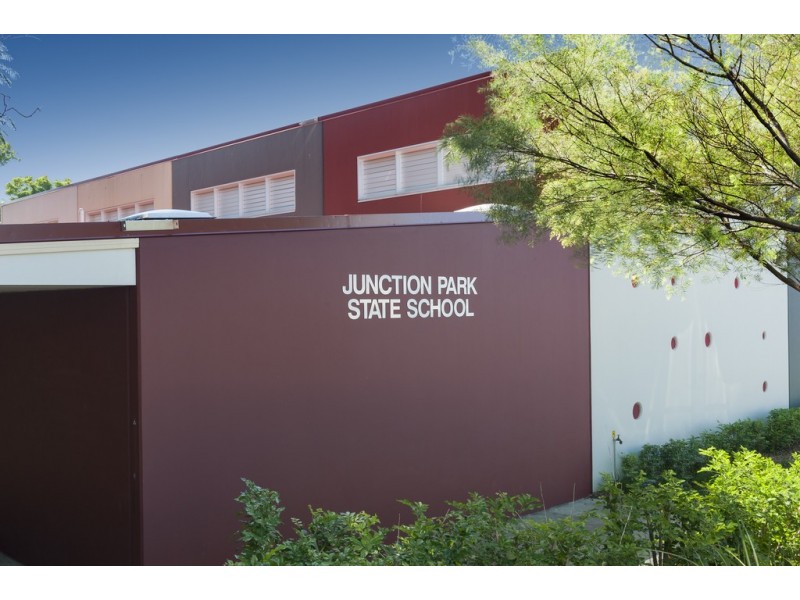 75 Waverley Street, Annerley QLD 4103