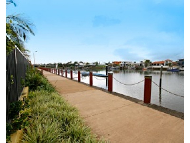 100/57 Grand Parade, Kawana Island QLD 4575