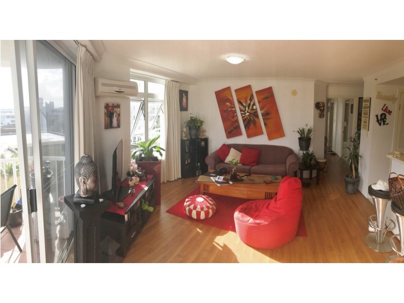 1048/2633 Gold Coast Highway, Broadbeach QLD 4218