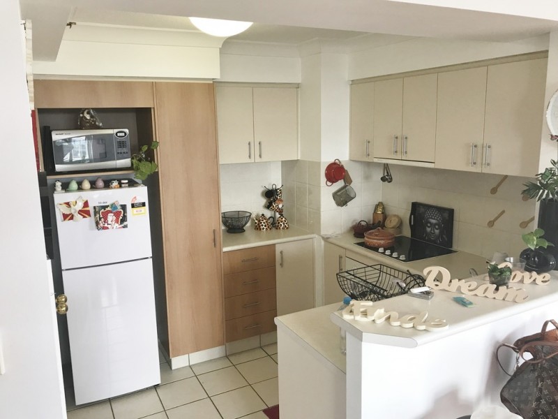 1048/2633 Gold Coast Highway, Broadbeach QLD 4218