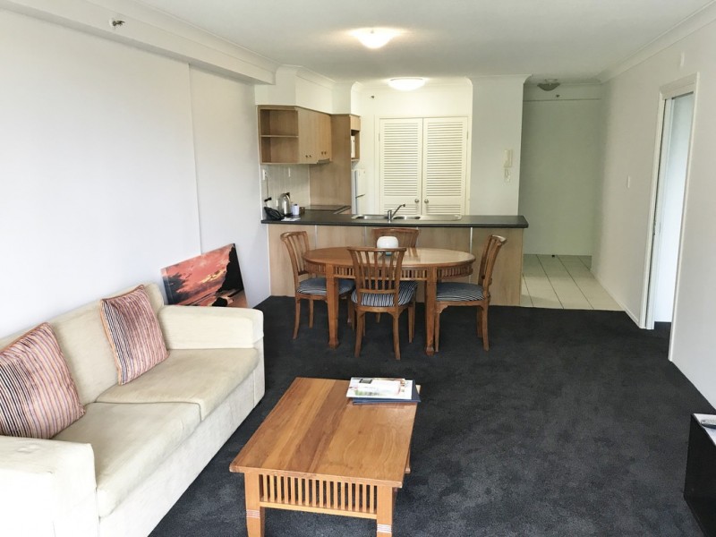 2024/2633 Gold Coast Highway, Broadbeach QLD 4218