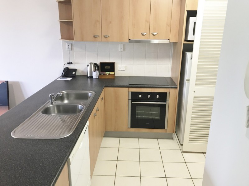 2024/2633 Gold Coast Highway, Broadbeach QLD 4218