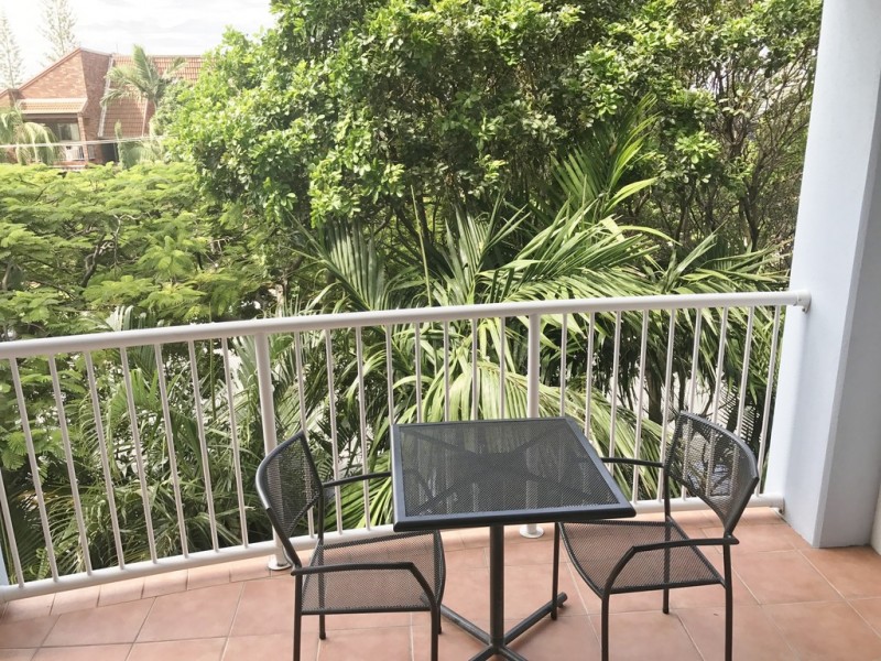 2024/2633 Gold Coast Highway, Broadbeach QLD 4218