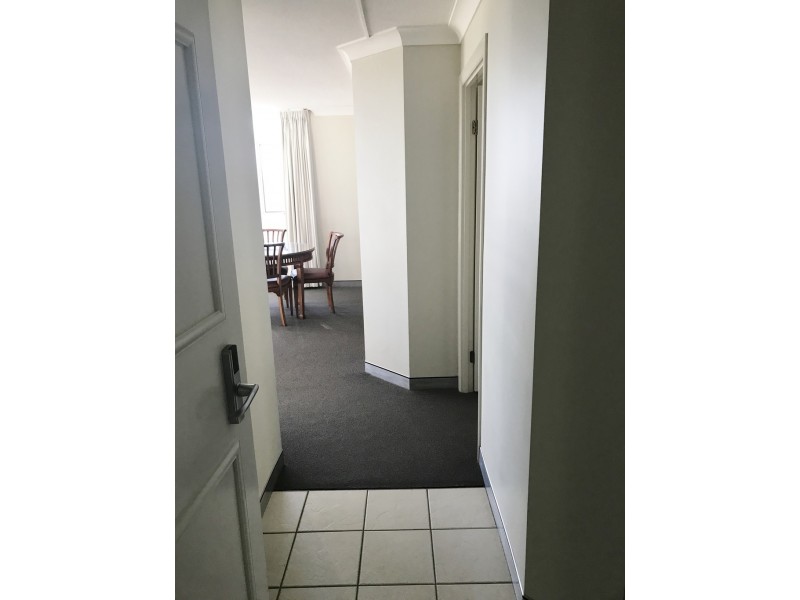 1097/2633 Gold Coast Highway, Broadbeach QLD 4218