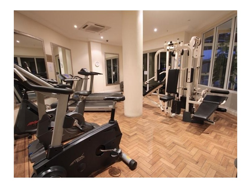 1097/2633 Gold Coast Highway, Broadbeach QLD 4218