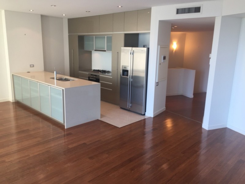 36/205 Coronation Drive, Milton QLD 4064