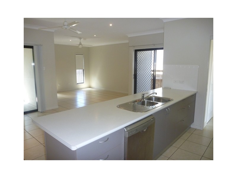 72 Lemongrass Lane, Kirwan QLD 4817