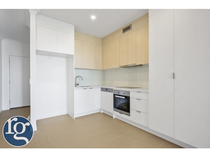 20/3028 The Boulevard, Carrara QLD 4211