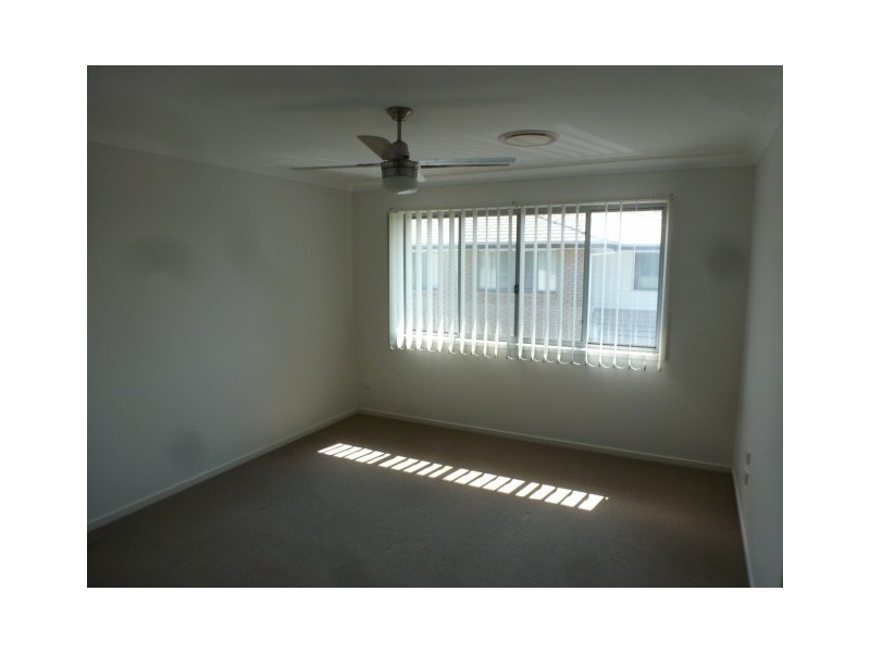 86 Carselgrove Ave, Fitzgibbon QLD 4018