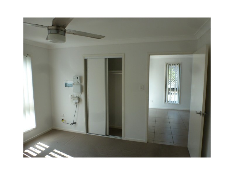 86 Carselgrove Ave, Fitzgibbon QLD 4018