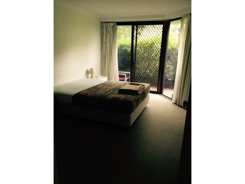 3/5-25 Enderley Ave, Surfers Paradise QLD 4217