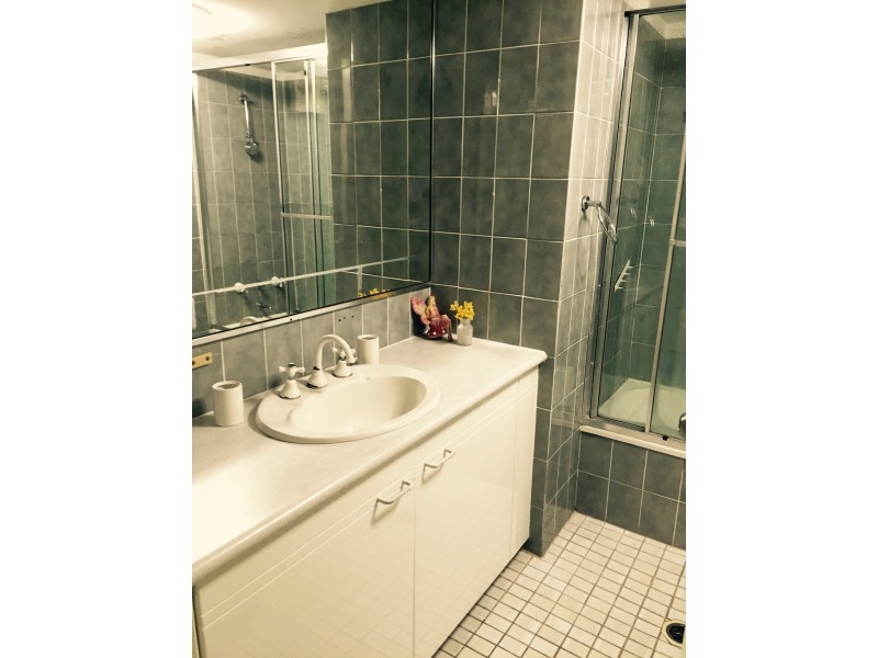 3/5-25 Enderley Ave, Surfers Paradise QLD 4217